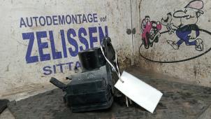 Gebruikte ABS Pomp Volkswagen Caddy III (2KA,2KH,2CA,2CH) 1.6 TDI 16V Prijs € 204,75 Margeregeling aangeboden door Zelissen V.O.F. autodemontage