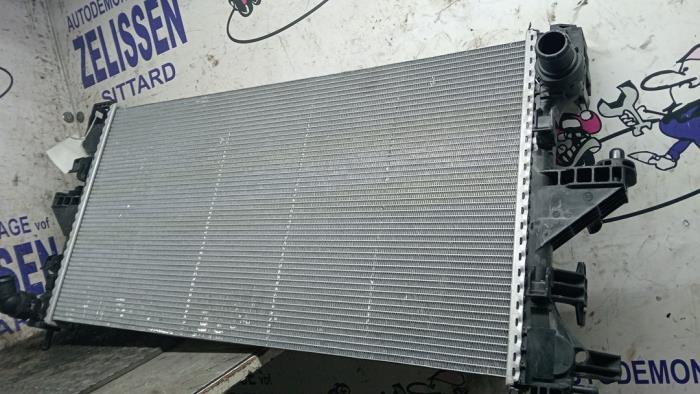 Gebruikte Radiateur Fiat Ducato (250) E-Ducato Prijs € 173,25 Margeregeling aangeboden door Zelissen V.O.F. autodemontage