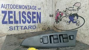 Gebruikte Schakelaar Elektrisch Raam Mazda CX-7 2.3 MZR DISI Turbo 16V Prijs € 52,50 Margeregeling aangeboden door Zelissen V.O.F. autodemontage