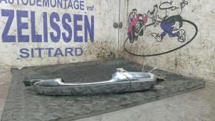 Gebruikte Deurgreep 4Deurs rechts-voor Mazda CX-7 2.3 MZR DISI Turbo 16V Prijs € 26,25 Margeregeling aangeboden door Zelissen V.O.F. autodemontage