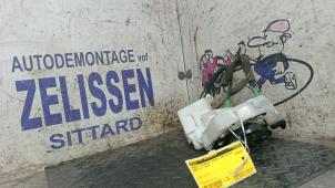 Gebruikte Deurslot Mechaniek 4Deurs links-achter Mazda CX-7 2.3 MZR DISI Turbo 16V Prijs € 52,50 Margeregeling aangeboden door Zelissen V.O.F. autodemontage