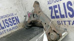 Gebruikte Triangel links-voor Mazda CX-7 2.3 MZR DISI Turbo 16V Prijs € 68,25 Margeregeling aangeboden door Zelissen V.O.F. autodemontage