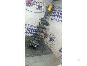 Gebruikte Mac Phersonpoot links-voor Mazda CX-7 2.3 MZR DISI Turbo 16V Prijs € 99,75 Margeregeling aangeboden door Zelissen V.O.F. autodemontage