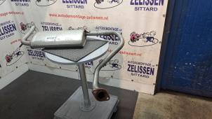 Gebruikte Uitlaat Einddemper Mazda 323 C (BA13) 1.5i 16V Prijs € 36,75 Margeregeling aangeboden door Zelissen V.O.F. autodemontage