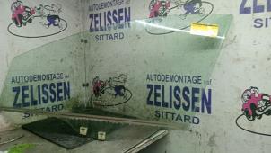 Gebruikte Portierruit 4Deurs links-voor Mazda CX-7 2.3 MZR DISI Turbo 16V Prijs € 52,50 Margeregeling aangeboden door Zelissen V.O.F. autodemontage