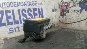 Gebruikte ABS Pomp Ford Focus 3 2.0 TDCi 16V 163 Prijs € 362,25 Margeregeling aangeboden door Zelissen V.O.F. autodemontage