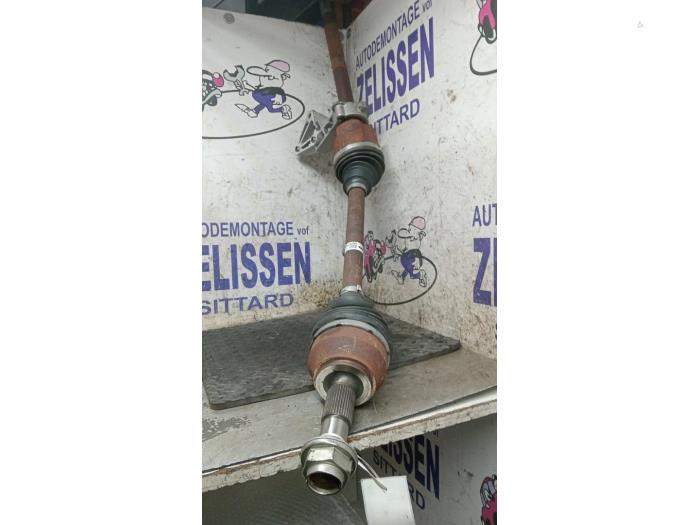 Gebruikte Aandrijfas links-voor Fiat Ducato (250) E-Ducato Prijs € 257,25 Margeregeling aangeboden door Zelissen V.O.F. autodemontage