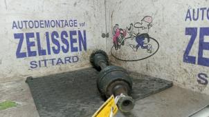 Gebruikte Steekas links-voor Volkswagen Polo IV (9N1/2/3) 1.4 TDI 70 Prijs € 31,50 Margeregeling aangeboden door Zelissen V.O.F. autodemontage