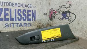 Gebruikte Schakelaar Elektrisch Raam Mazda CX-7 2.3 MZR DISI Turbo 16V Prijs € 21,00 Margeregeling aangeboden door Zelissen V.O.F. autodemontage