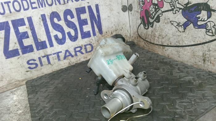 Gebruikte Hoofdremcilinder Opel Meriva (B) 1.4 Turbo 16V ecoFLEX Prijs € 31,50 Margeregeling aangeboden door Zelissen V.O.F. autodemontage