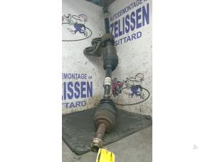 Gebruikte Cardanas rechts-voor (VWA) Opel Corsa D 1.6i OPC 16V Turbo Prijs € 131,25 Margeregeling aangeboden door Zelissen V.O.F. autodemontage