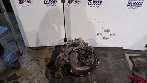 Gebruikte Versnellingsbak Opel Corsa D 1.6i OPC 16V Turbo Prijs € 603,75 Margeregeling aangeboden door Zelissen V.O.F. autodemontage