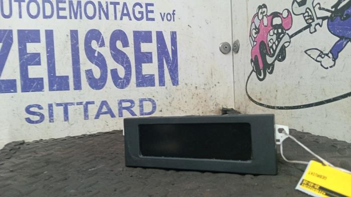 Gebruikte Display Interieur Citroen C3 (SC) 1.0 Vti 68 12V Prijs € 26,25 Margeregeling aangeboden door Zelissen V.O.F. autodemontage