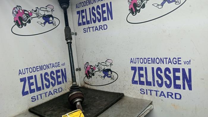 Gebruikte Aandrijfas rechts-voor Honda Insight (ZE2) 1.3 16V VTEC Prijs € 52,50 Margeregeling aangeboden door Zelissen V.O.F. autodemontage