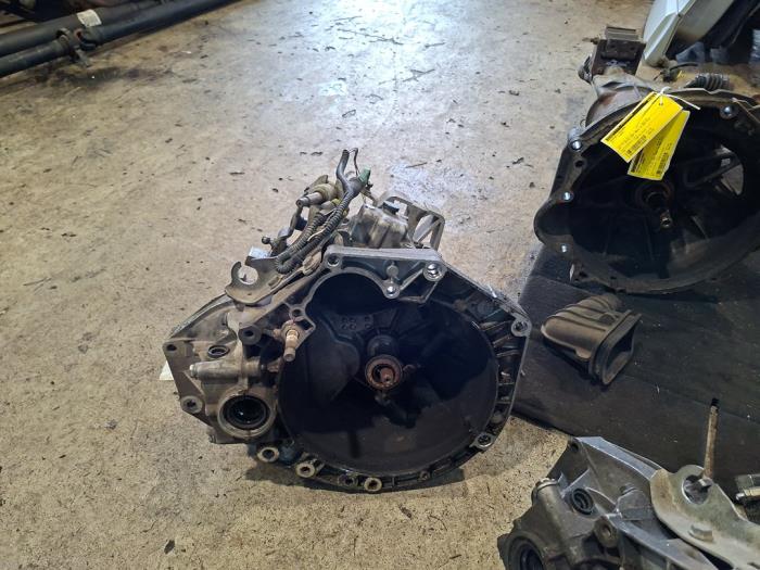 Gebruikte Versnellingsbak Fiat Panda (169) 1.2 Fire Prijs € 420,00 Margeregeling aangeboden door Zelissen V.O.F. autodemontage