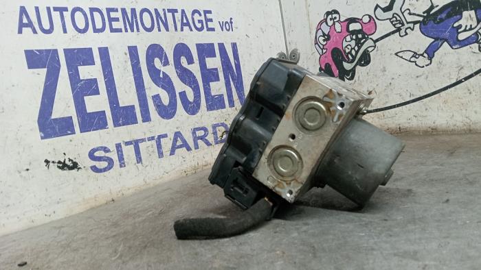 Gebruikte ABS Pomp Mini Mini Open (R57) 1.6 16V Cooper S Prijs € 99,75 Margeregeling aangeboden door Zelissen V.O.F. autodemontage