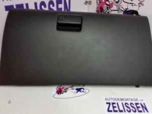 Gebruikte Dashboardkastje Mazda 6 Sportbreak (GY19/89) 1.8i 16V Prijs op aanvraag aangeboden door Zelissen V.O.F. autodemontage