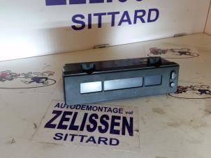Gebruikte Display Interieur Opel Sintra 2.2i GLS,CD 16V Prijs € 31,50 Margeregeling aangeboden door Zelissen V.O.F. autodemontage