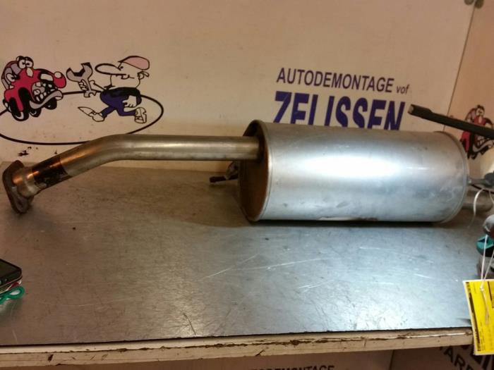 Gebruikte Uitlaat Einddemper Mazda 323 F (BG14) 1.6i 16V Prijs € 31,50 Margeregeling aangeboden door Zelissen V.O.F. autodemontage