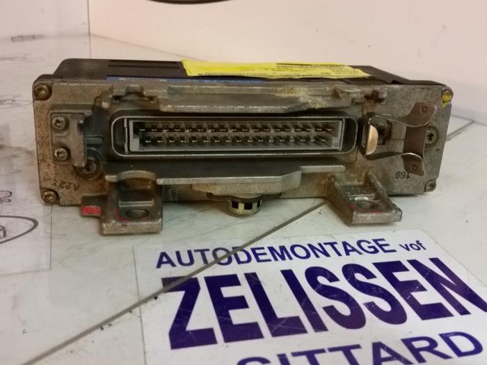 Gebruikte Computer ABS Mercedes C (W202) 2.0 C-200D Prijs € 78,75 Margeregeling aangeboden door Zelissen V.O.F. autodemontage