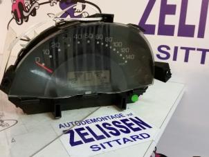 Gebruikte Instrumentenpaneel Smart City-Coupé 0.6 Turbo i.c. Smart&Pulse Prijs op aanvraag aangeboden door Zelissen V.O.F. autodemontage