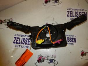 Gebruikte Combischakelaar Stuurkolom Opel Astra H SW (L35) 1.3 CDTI 16V Ecotec Prijs € 42,00 Margeregeling aangeboden door Zelissen V.O.F. autodemontage