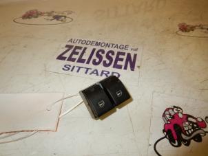 Gebruikte Raam schakelaar elektrisch Volkswagen Polo IV (9N1/2/3) 1.4 16V Prijs € 21,00 Margeregeling aangeboden door Zelissen V.O.F. autodemontage