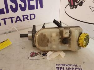 Gebruikte Hoofdremcilinder Volkswagen Transporter T5 1.9 TDi Prijs op aanvraag aangeboden door Zelissen V.O.F. autodemontage