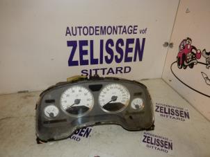 Gebruikte Cockpit Opel Astra G (F07) 2.2 16V Prijs op aanvraag aangeboden door Zelissen V.O.F. autodemontage