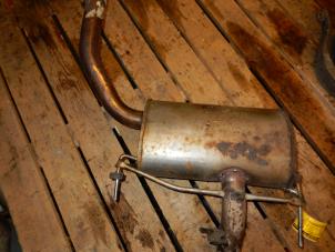 Gebruikte Uitlaat Middendemper Renault Laguna I (B56) 1.8 Prijs op aanvraag aangeboden door Zelissen V.O.F. autodemontage