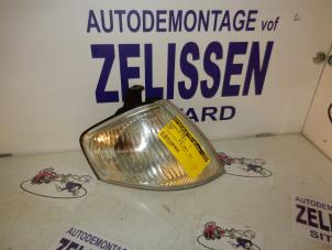 Gebruikte Knipperlichtglas rechts Mazda 323 Fastbreak (BJ14) 1.5 LX,GLX 16V Prijs op aanvraag aangeboden door Zelissen V.O.F. autodemontage