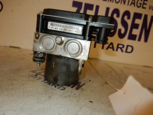 Gebruikte ABS Pomp Nissan Primera (P12) 1.8 16V Prijs op aanvraag aangeboden door Zelissen V.O.F. autodemontage