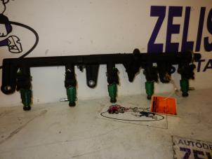 Gebruikte Injector brug Fiat Stilo (192A/B) 2.4 20V Abarth 3-Drs. Prijs € 105,00 Margeregeling aangeboden door Zelissen V.O.F. autodemontage