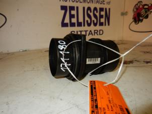 Gebruikte Luchtmassameter Renault Espace (JK) 2.2 dCi 16V Prijs op aanvraag aangeboden door Zelissen V.O.F. autodemontage