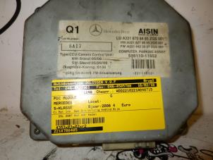 Gebruikte Module PDC Mercedes S (W221) 3.0 S-320 CDI 24V Prijs € 210,00 Margeregeling aangeboden door Zelissen V.O.F. autodemontage