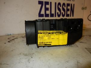 Gebruikte Pomp Elektrische Deurvergrendeling Mercedes S (W221) 3.0 S-320 CDI 24V Prijs € 157,50 Margeregeling aangeboden door Zelissen V.O.F. autodemontage