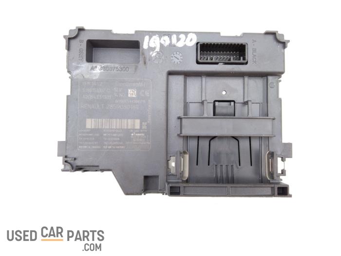 Kaartlezer (slot) - Renault Captur - O39660