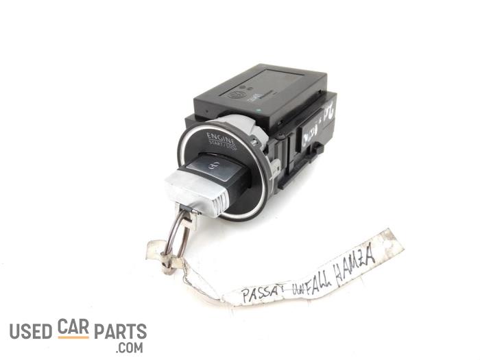 Kontaktslot+Sleutel - Volkswagen Passat - O65526
