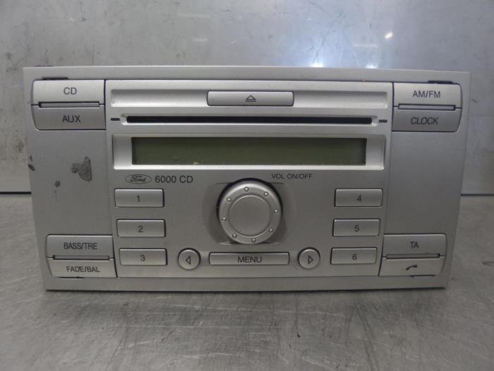 Radio van een Ford S-Max (GBW) 2.0 TDCi 16V 140 2009