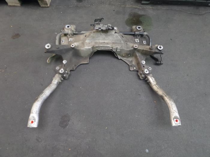 Subframe Citroen C5 III Tourer 2.7 HDiF V6 24V Autom. UHZ