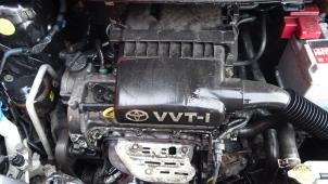Gebruikte Versnellingsbak Toyota Yaris II (P9) 1.3 16V VVT-i Prijs op aanvraag aangeboden door Bongers Auto-Onderdelen Zeeland