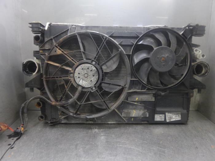 Gebruikte Radiateur Volkswagen Transporter Prijs op aanvraag aangeboden door Bongers Auto-Onderdelen Zeeland