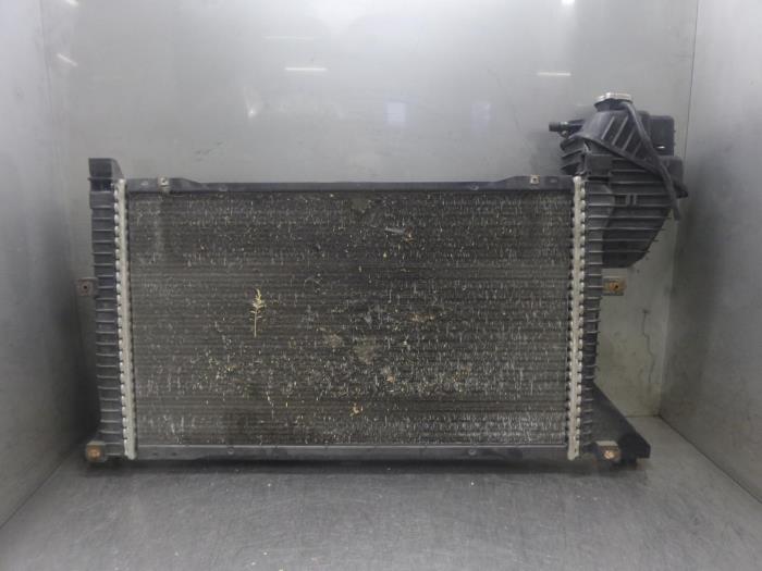 Gebruikte Radiateur Mercedes Sprinter Prijs op aanvraag aangeboden door Bongers Auto-Onderdelen Zeeland
