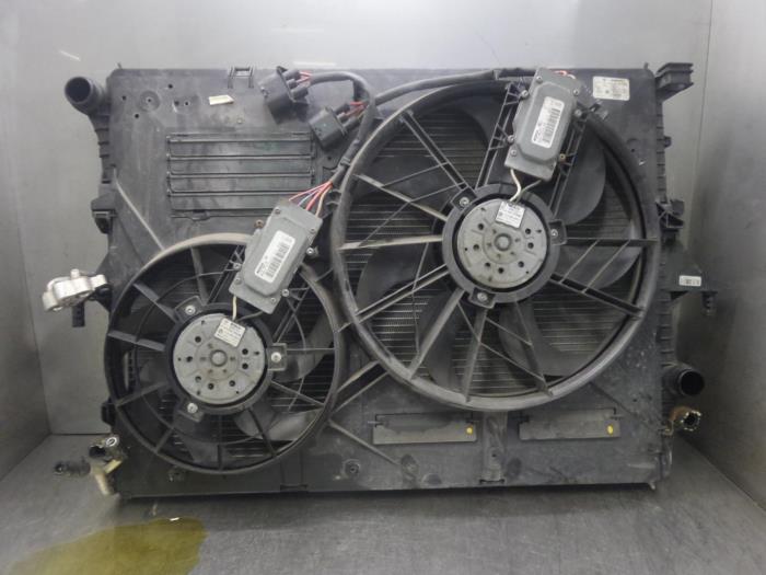 Gebruikte Radiateur Volkswagen Touareg (7LA/7L6) 2.5 TDI R5 Prijs op aanvraag aangeboden door Bongers Auto-Onderdelen Zeeland