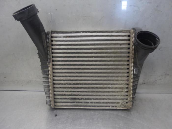Gebruikte Intercooler Volkswagen Touareg (7LA/7L6) 2.5 TDI R5 Prijs op aanvraag aangeboden door Bongers Auto-Onderdelen Zeeland