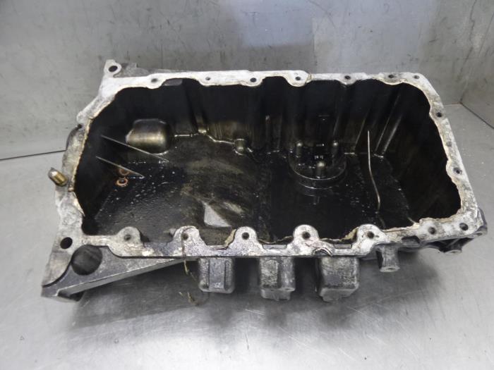 Gebruikte Carterpan Audi A4 Avant (B7) 2.0 TDI Prijs op aanvraag aangeboden door Bongers Auto-Onderdelen Zeeland