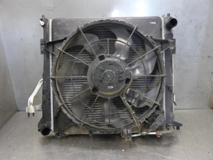 Gebruikte Airco Condensor Hyundai i30 Crosswagon (WWH) 1.6 CRDi 16V VGT LP Prijs op aanvraag aangeboden door Bongers Auto-Onderdelen Zeeland