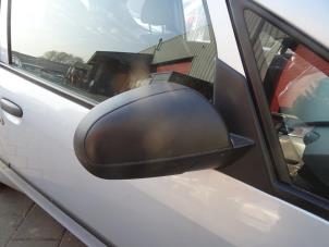 Gebruikte Buitenspiegel rechts Mitsubishi Colt Prijs op aanvraag aangeboden door Bongers Auto-Onderdelen Zeeland