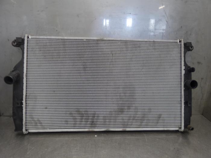 Gebruikte Radiateur Toyota Auris (E15) 2.0 D-4D-F 16V Prijs op aanvraag aangeboden door Bongers Auto-Onderdelen Zeeland