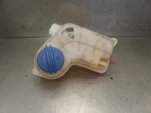 Gebruikte Ruitensproeiertank voor Audi A4 Prijs op aanvraag aangeboden door Bongers Auto-Onderdelen Zeeland